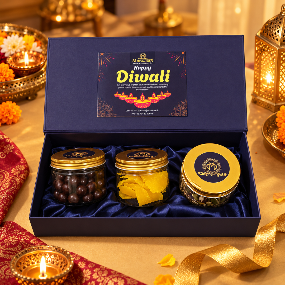 The classic Manwaar Diwali Giftbox