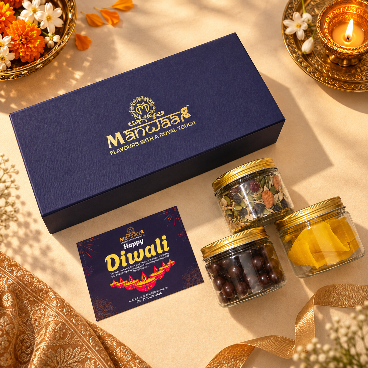 The classic Manwaar Diwali Giftbox